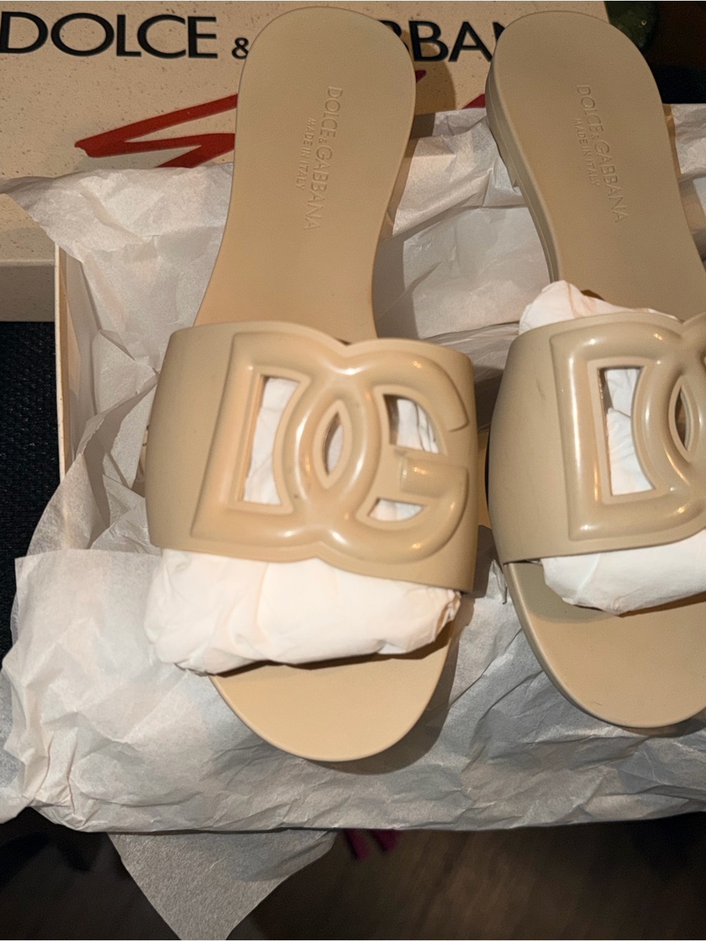 Dolce & Gabbana Nude Logo Slide Sandals - Picture 3 of 7